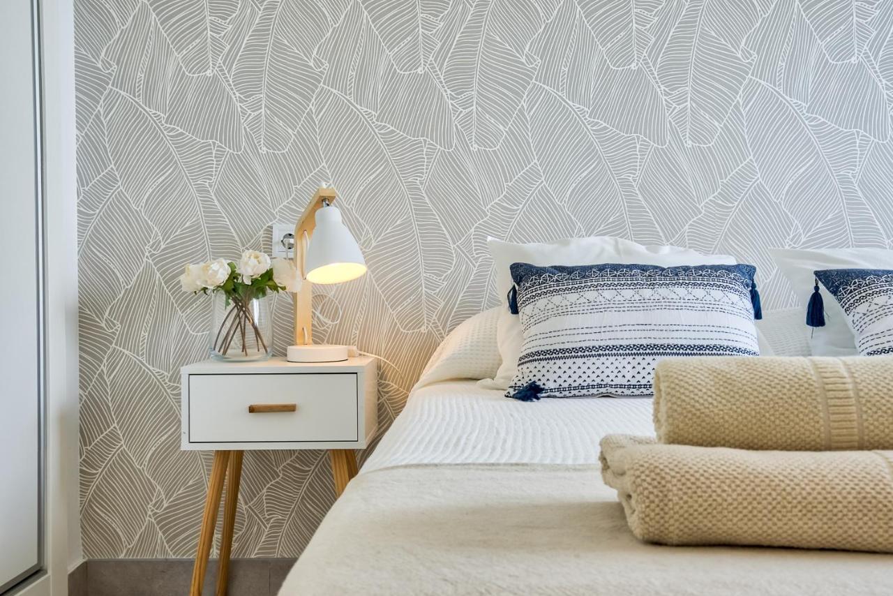 Sur Suites Perla 6 Фуэнхирола Экстерьер фото